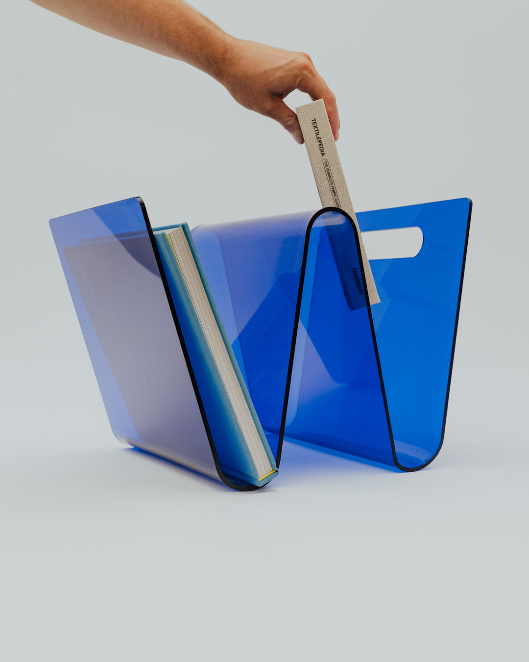 ‘Wavy’ Book and Magazine Stand